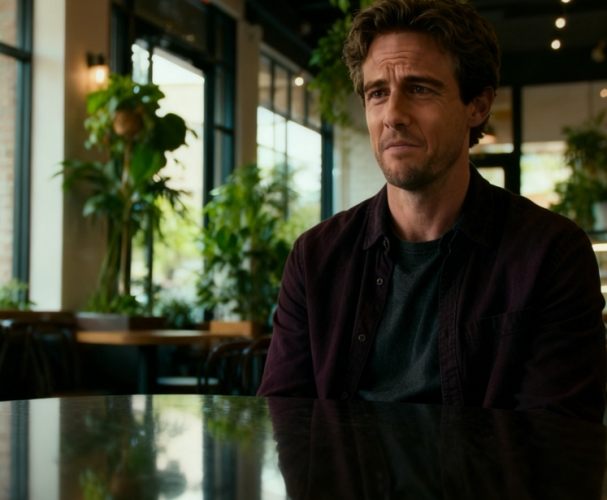  I became his brother's secret lover. Until his out-of-control kiss...